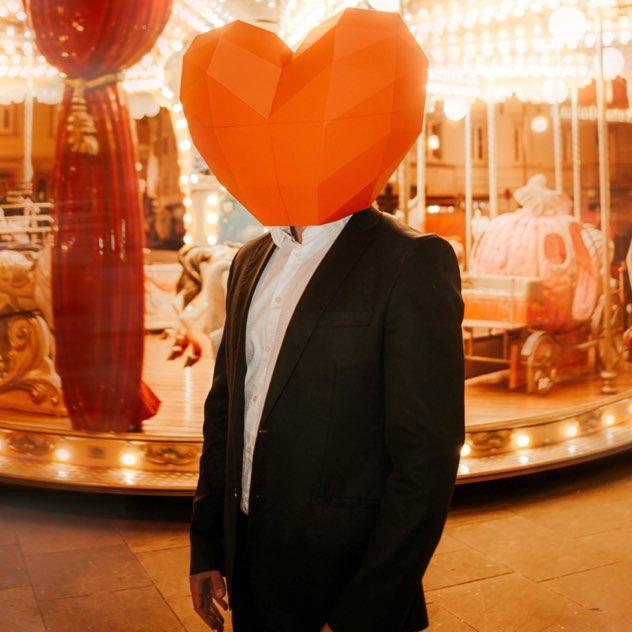 Majself má miesto hlavy srdce! Je to memento večného boja citu proti rozumu