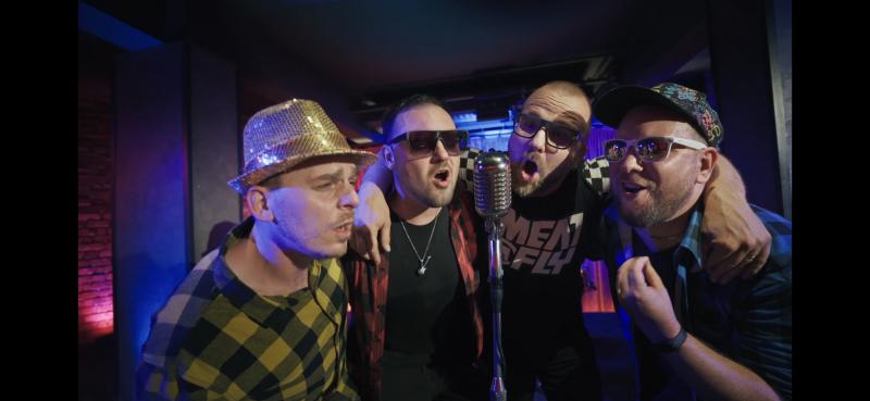  Kapela OverAll vydala svůj první oficiální videoklip k singlu ''The Best Comedy''