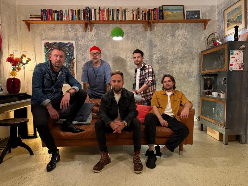 Support Lesbiens ohlašují premiéru nového videoklipu a chystají křest alba Sugarfire